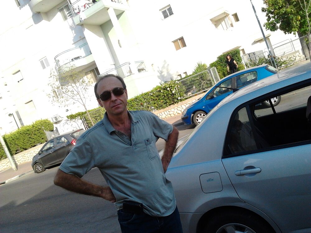  ,   Alex, 58 ,   ,   