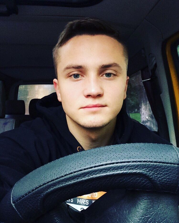  20069827  Stepan, 30 ,    