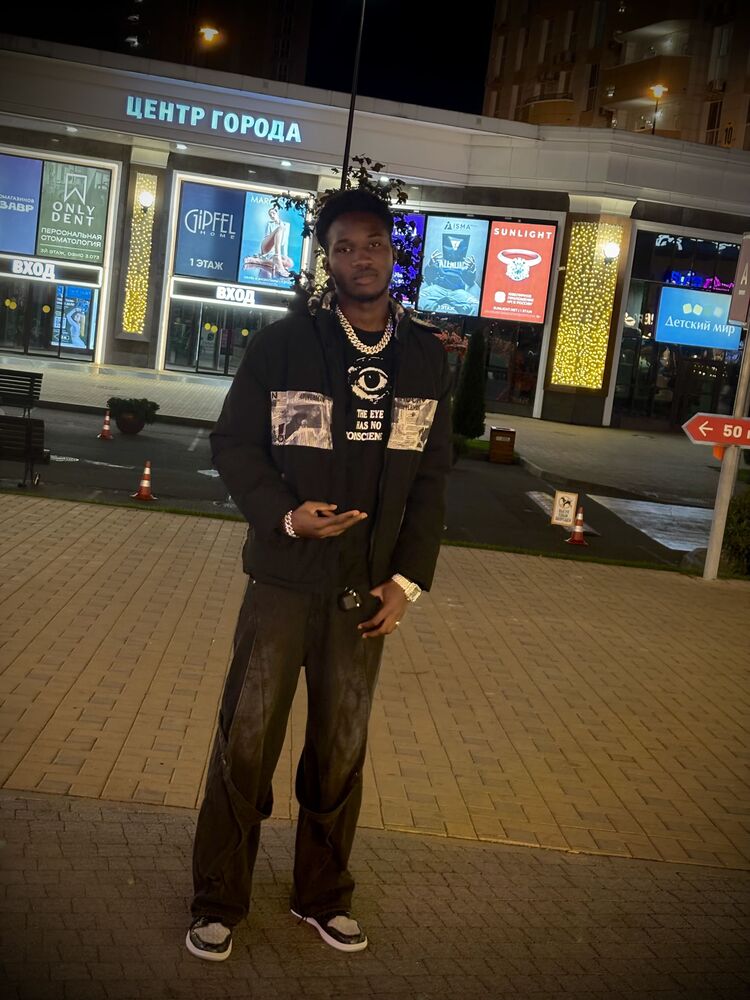  48090367  , 21 ,    