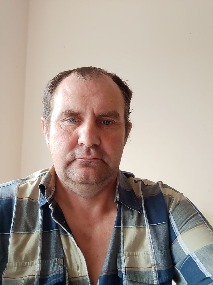  49253357  , 46 ,    