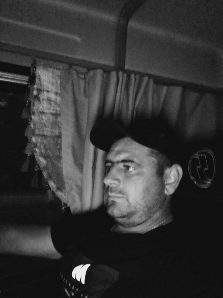  45381637  , 34 ,    