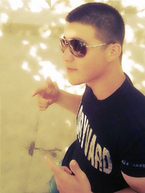  3998157  Ronny, 32 ,    