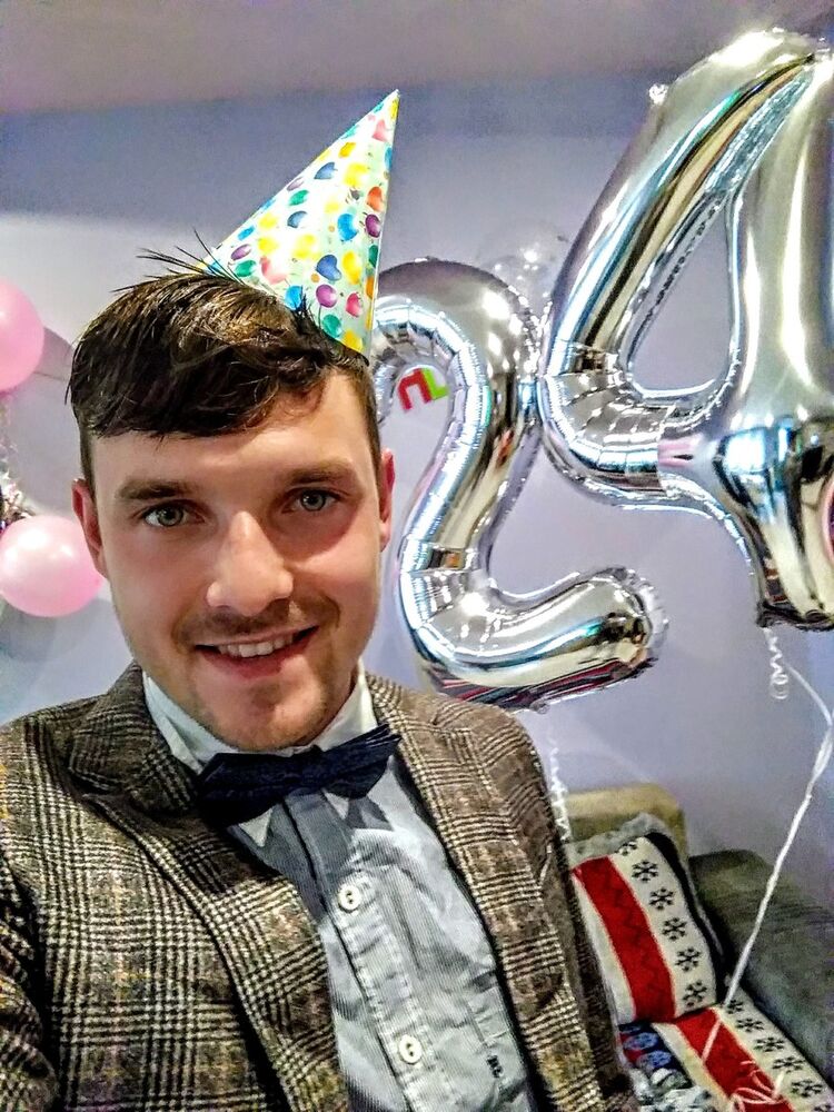  ,   Anton, 29 ,   ,   , c 
