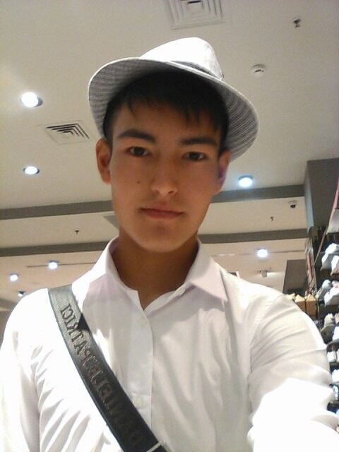  ,   Zhumakeldi, 32 ,     , c 
