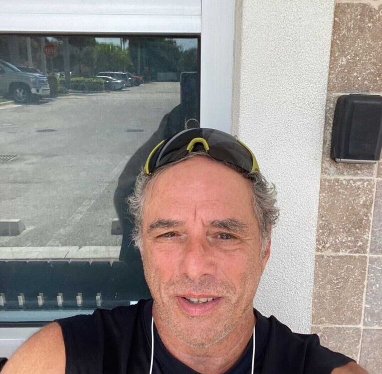  Tongzhou,   Michael, 55 ,     , c 