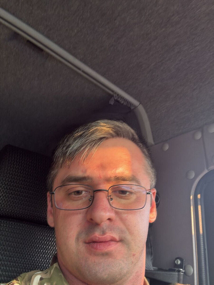  53022827  , 33 ,    