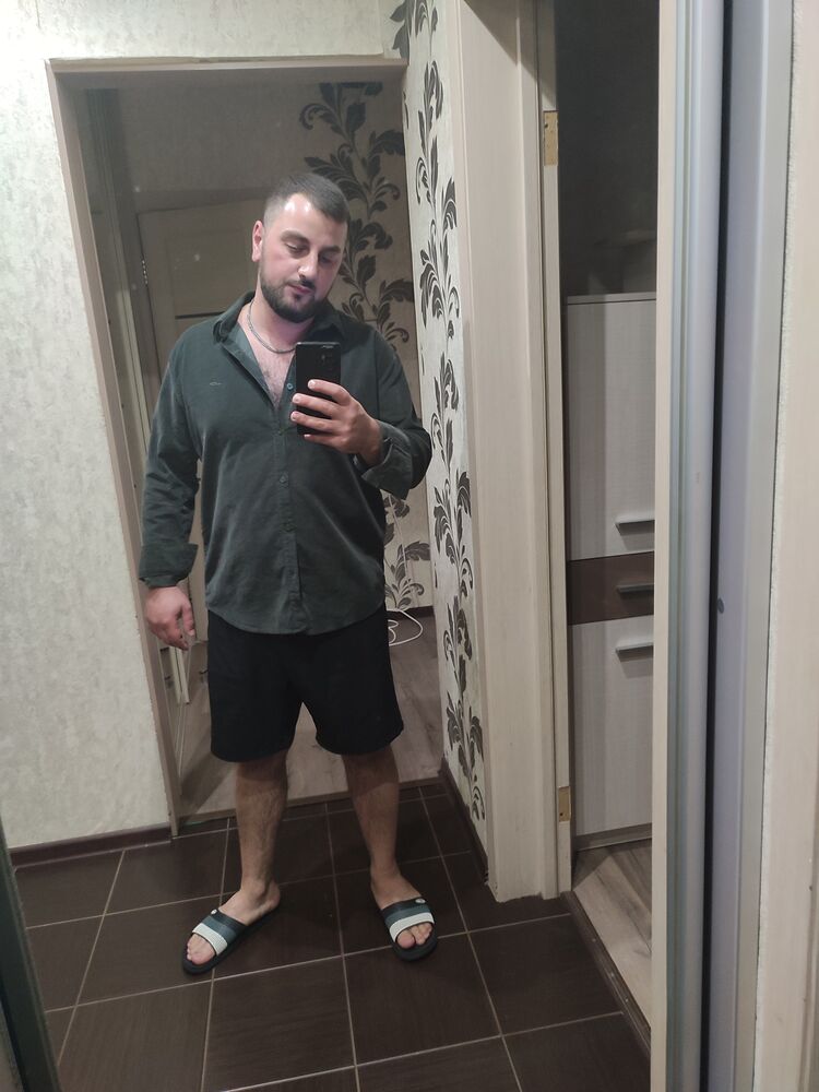  46209557  David, 28 ,    