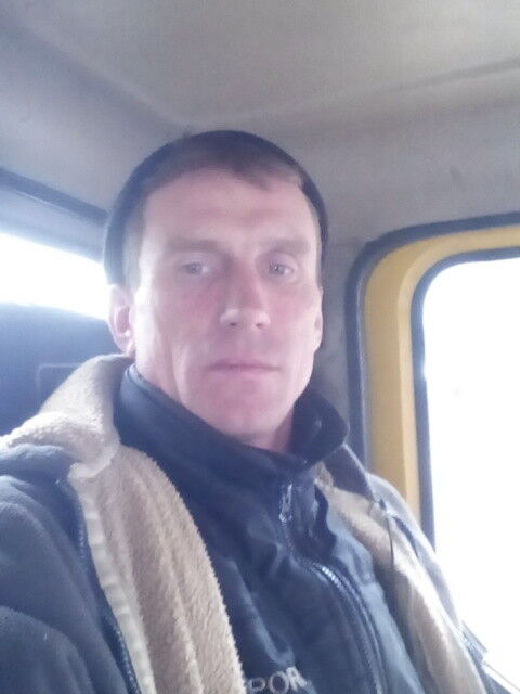  15396327  Aleksei, 47 ,    