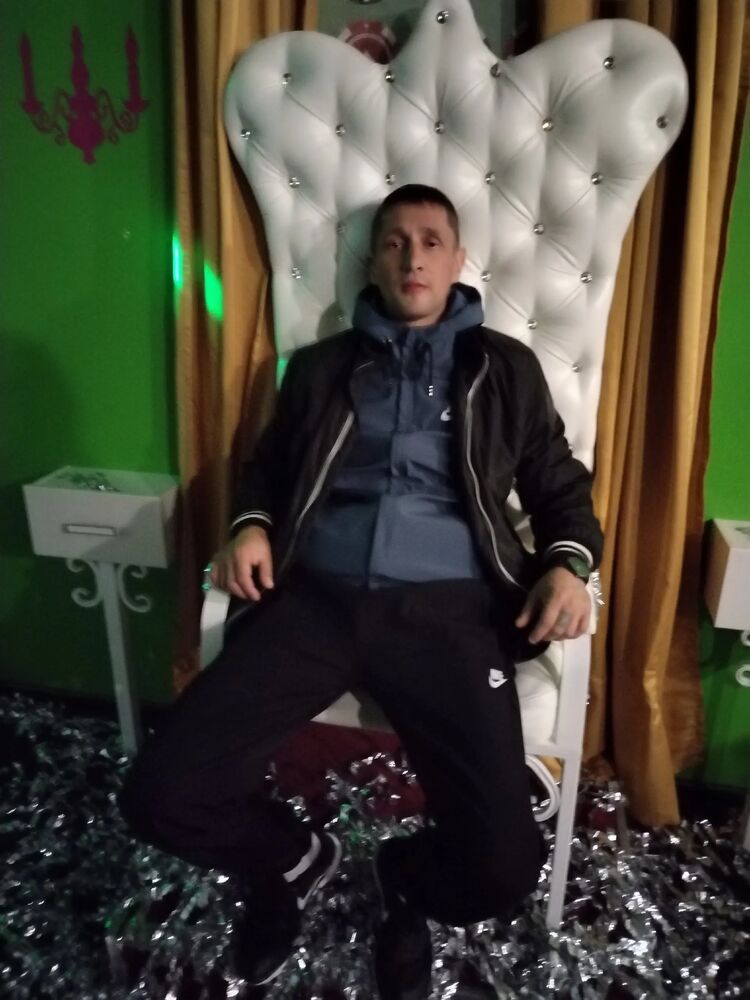  49682347  , 42 ,    