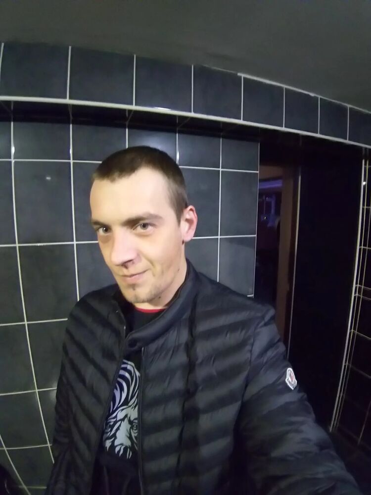  -,   Viktor, 34 ,   ,   