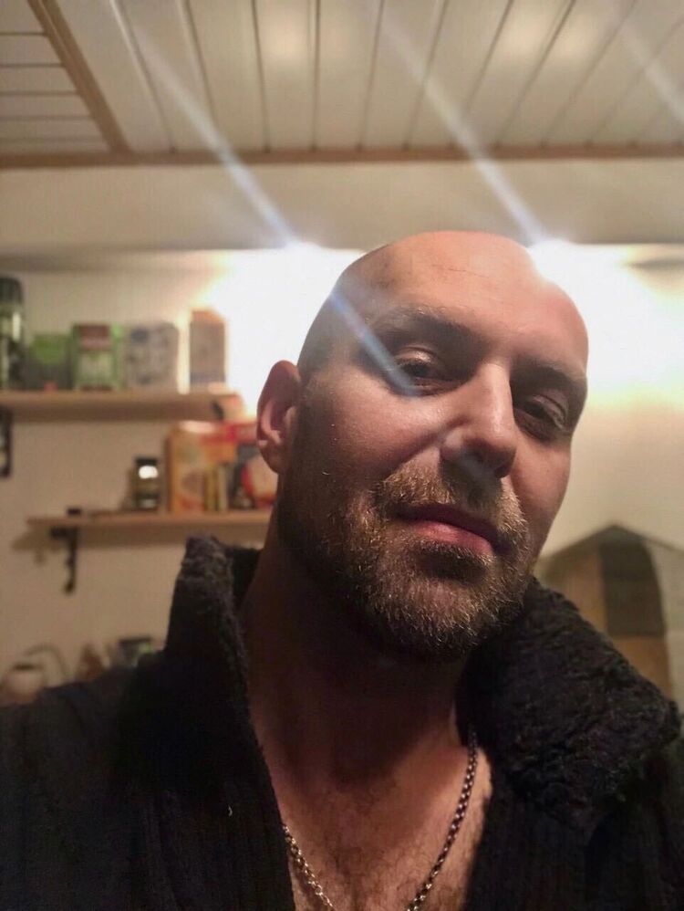  51713717  , 43 ,    