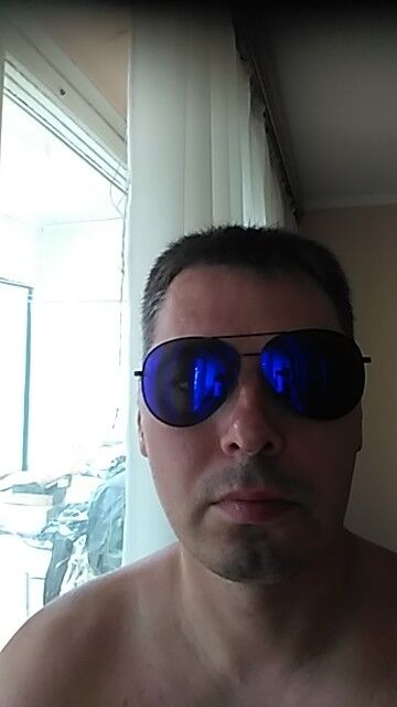  17744837  Andrij, 48 ,    