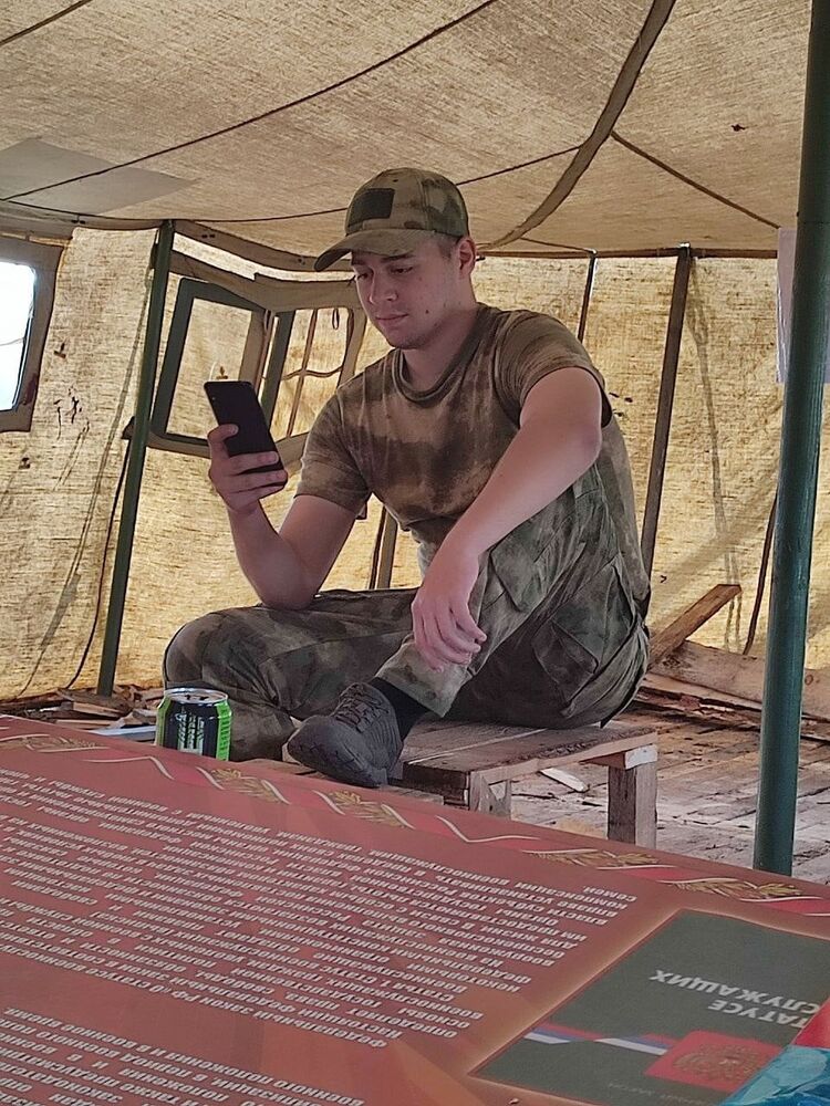  ,   Nikolay, 22 ,   ,   