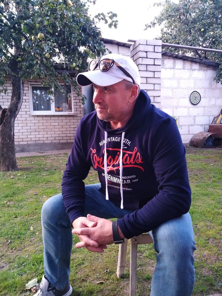  ,   M, 60 ,   