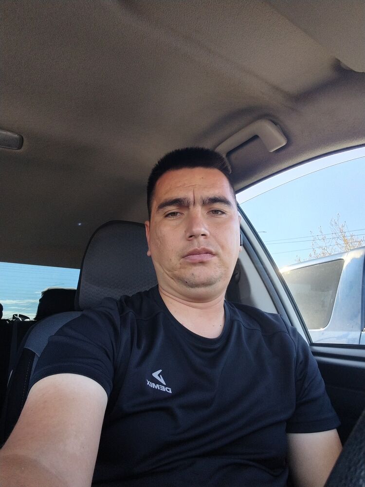  46147897  , 33 ,    -