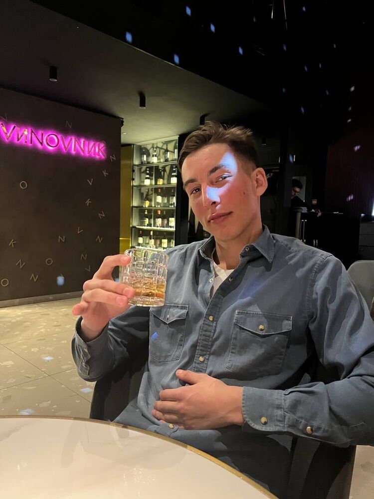  50161517  , 23 ,    -