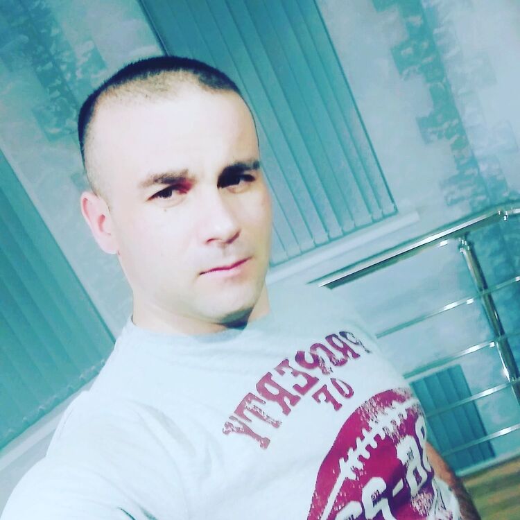  ,   Oleg, 41 ,   