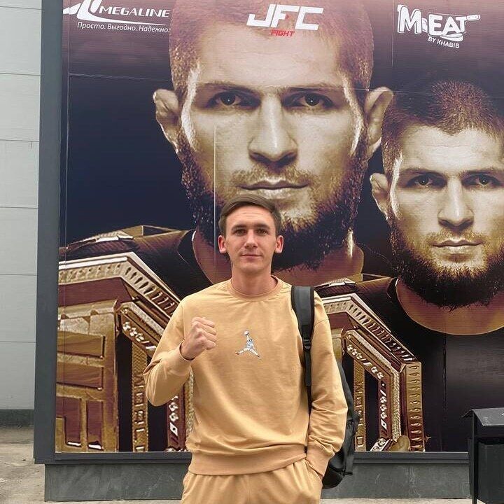  28507777  Perekryostov, 27 ,    