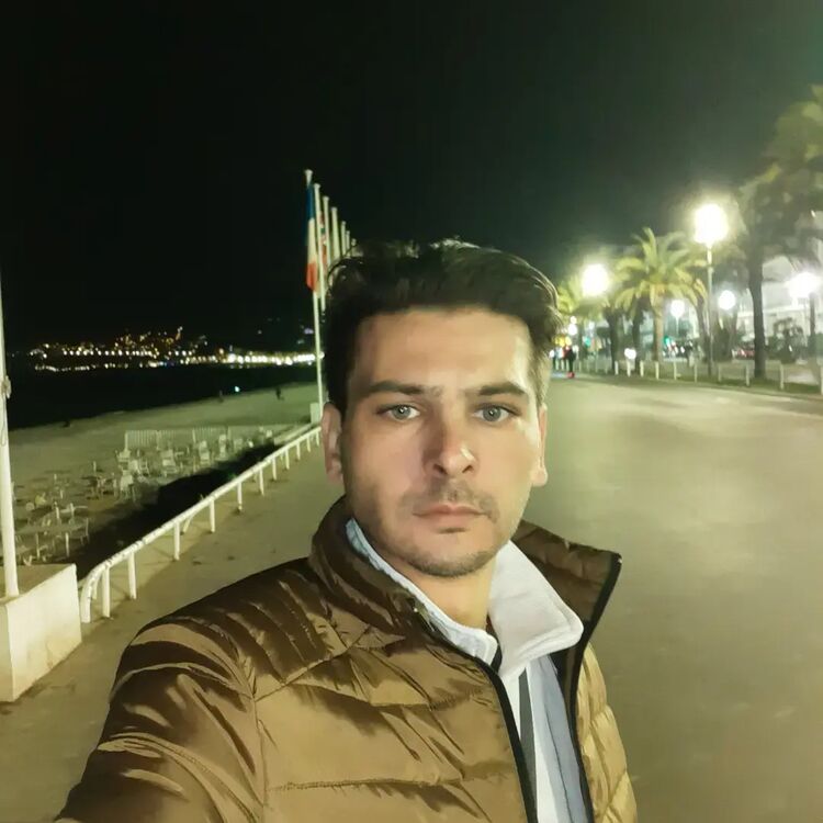  ,   Sergiu, 37 ,   ,   , c 