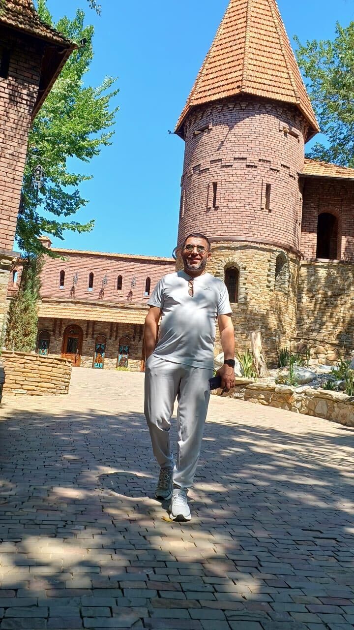  44995887  Yashar, 46 ,    