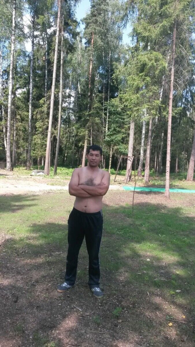  18933457  Javlon, 45 ,    