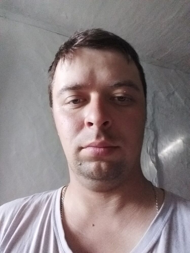  21102047  , 33 ,    