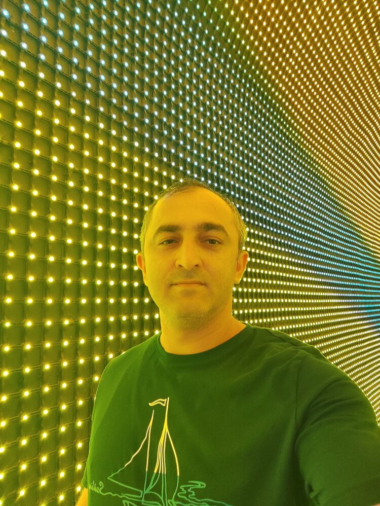 53380667  Erkin Akar, 39 ,    