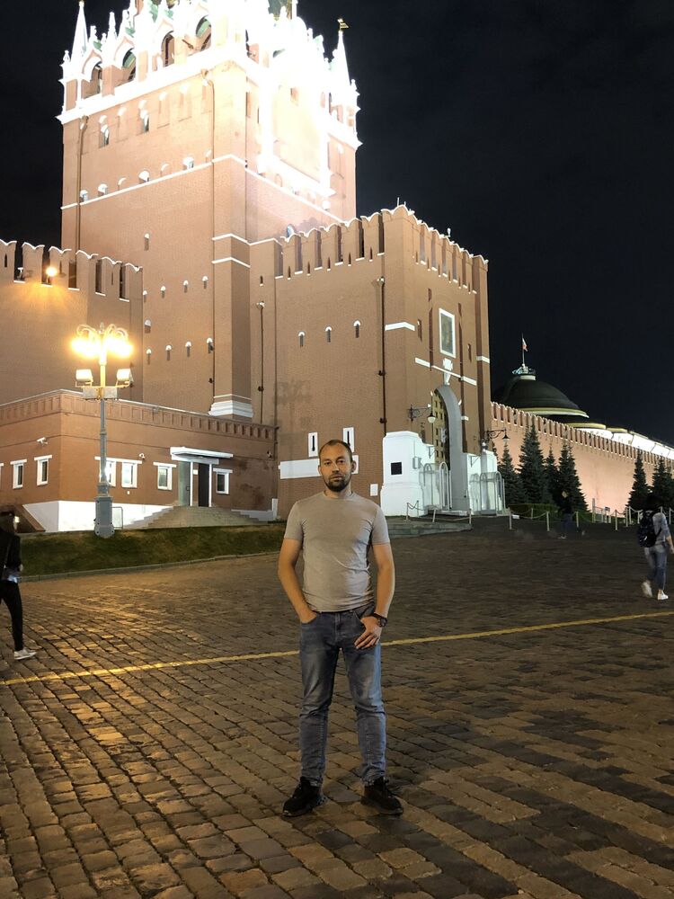  52092777  Pavel, 39 ,    