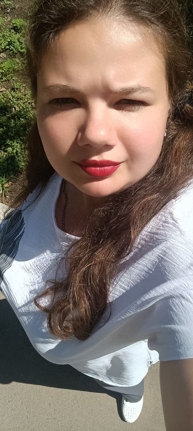  44050217  Alina, 27 ,    