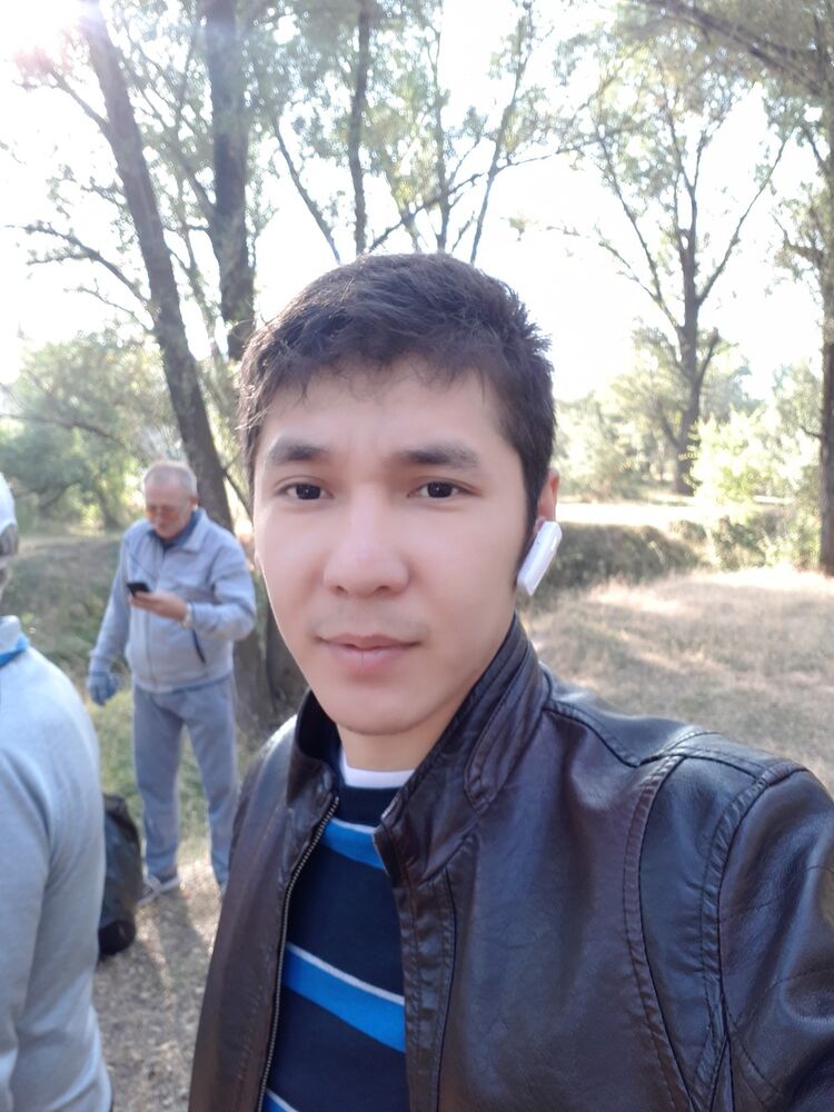 Улан бишкек. Алдеев Улан Бишкек. Сагымбаев Улан Бишкек