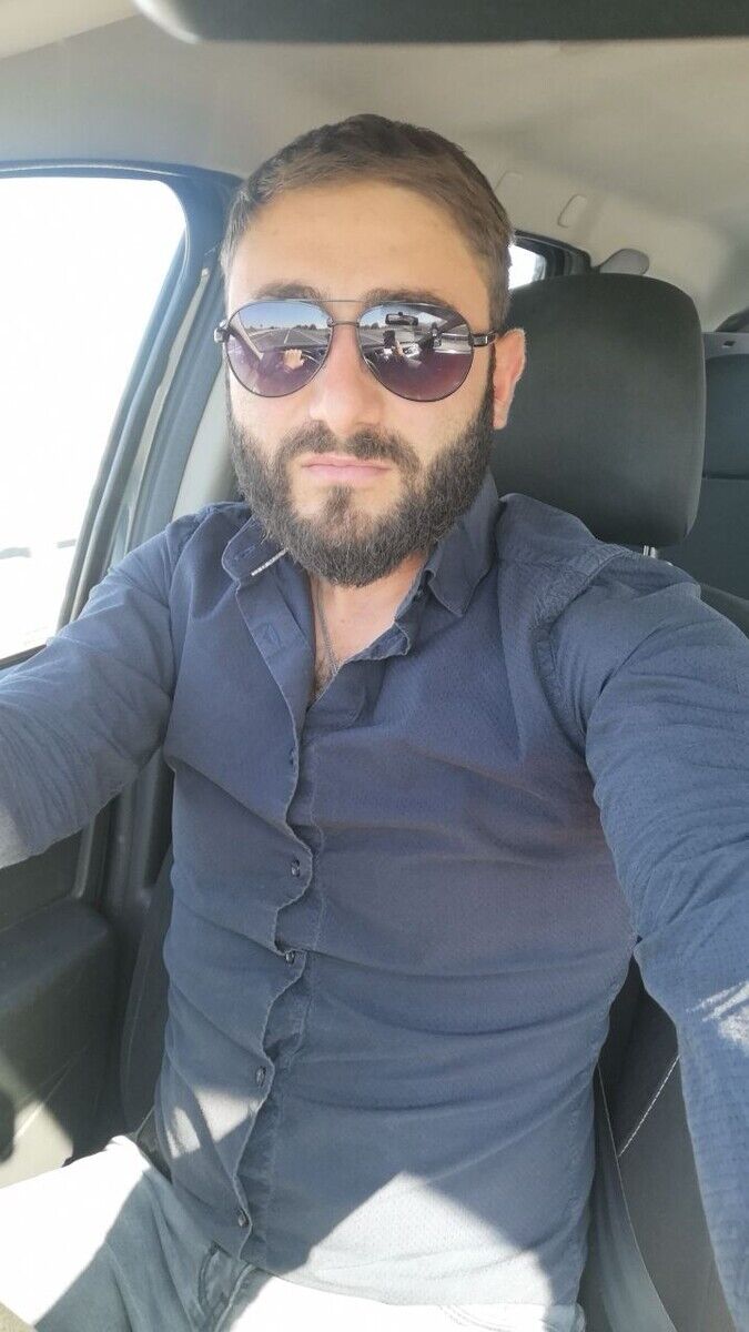  21513547  KAFA, 33 ,    