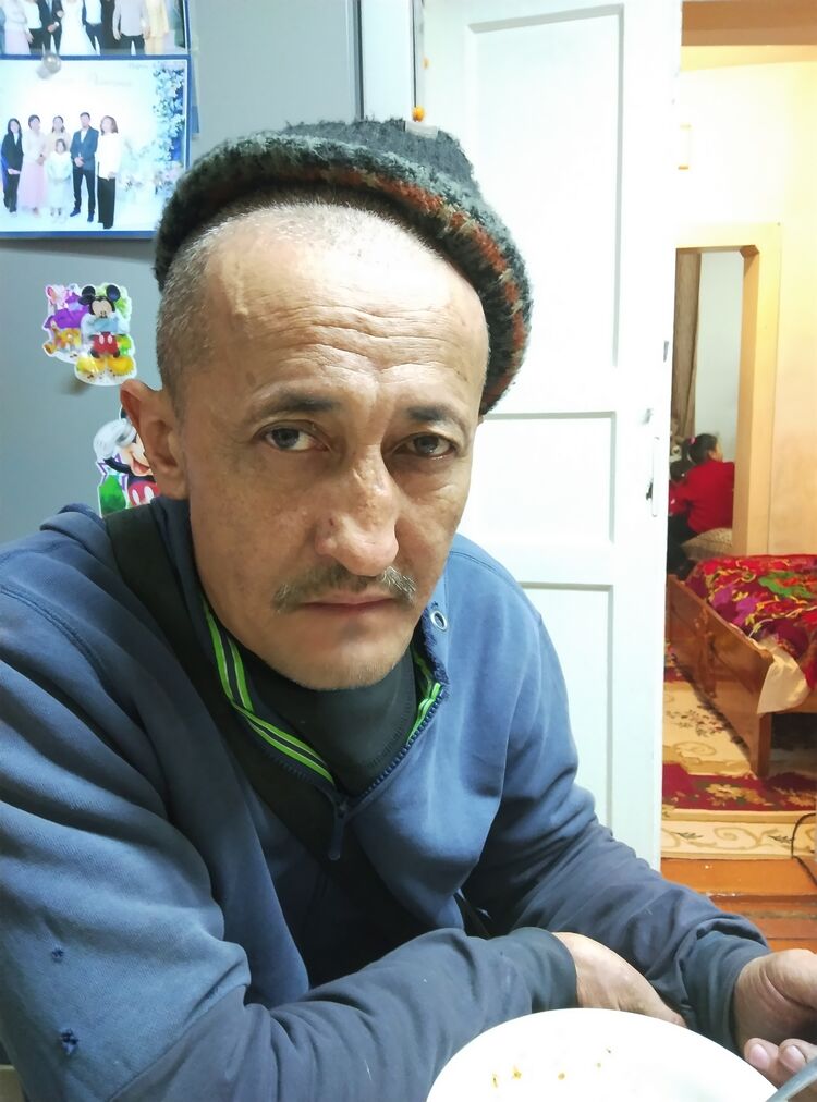  41438677  Ryskul, 50 ,    