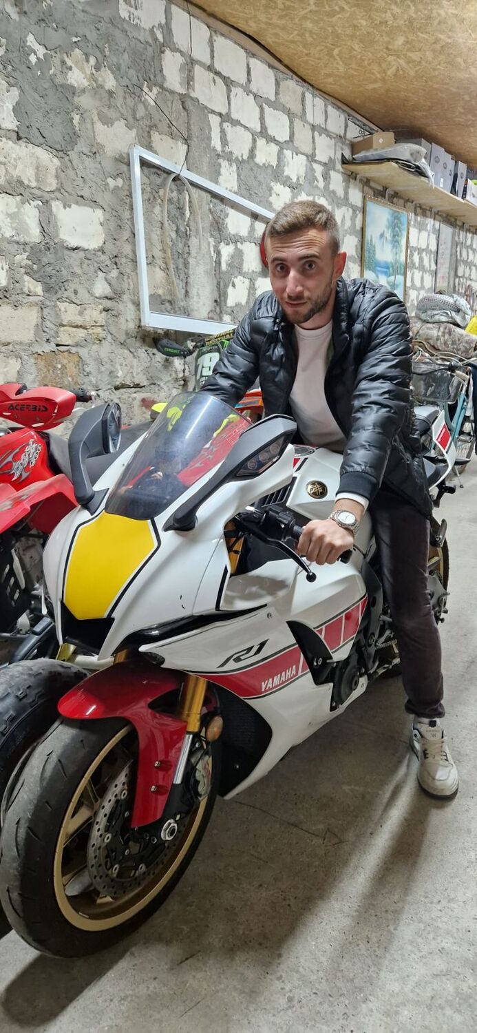  48263077  Nicolae, 34 ,    --