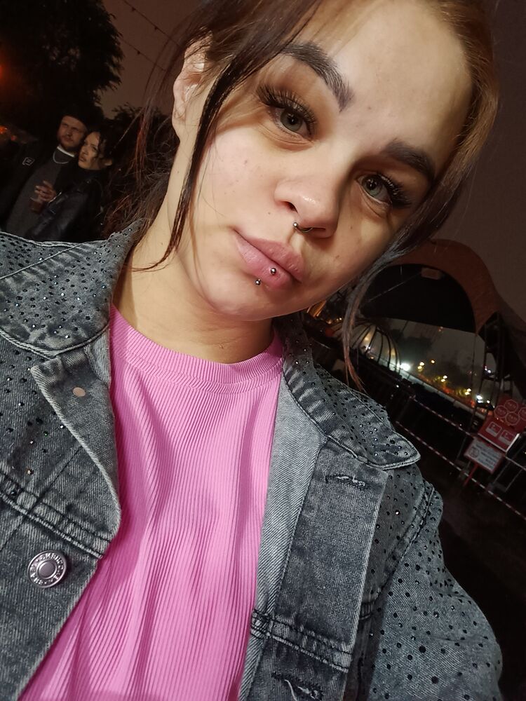  44324777  , 21 ,    