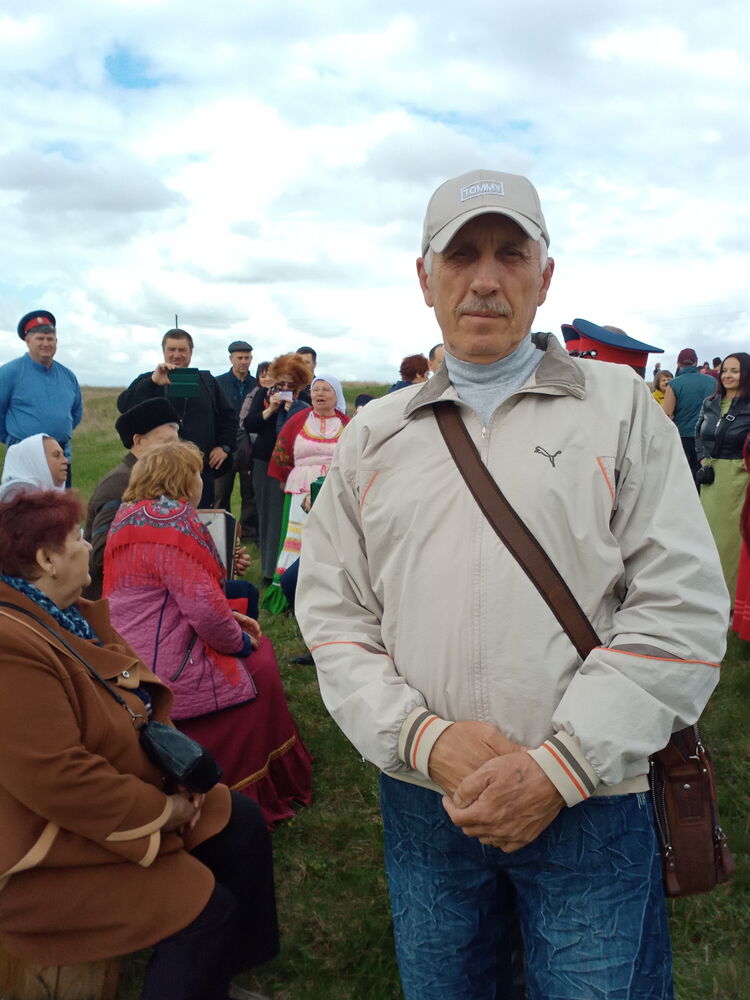  ,   Aleksandr, 66 ,   c 