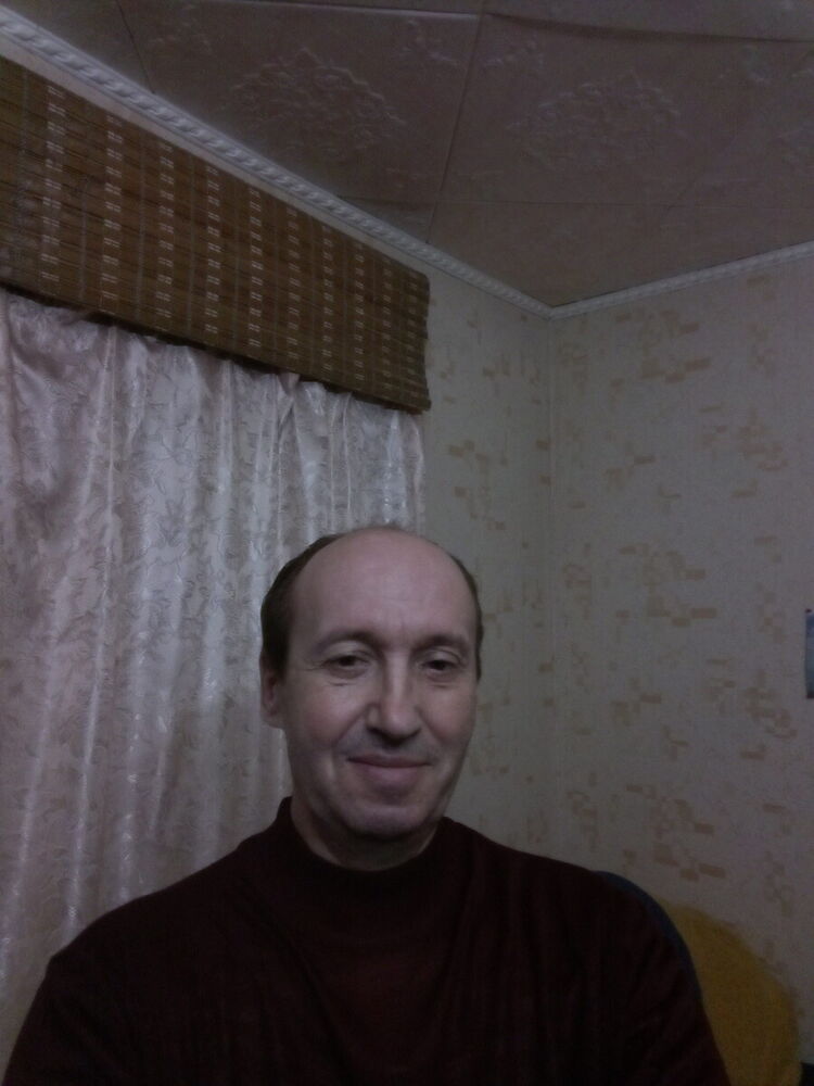  19935807  Maikl, 81 ,    