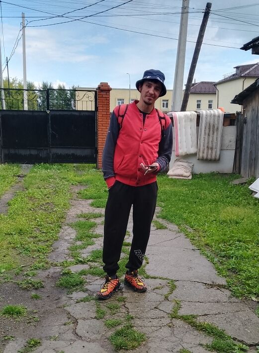  53500477  Artem, 34 ,    