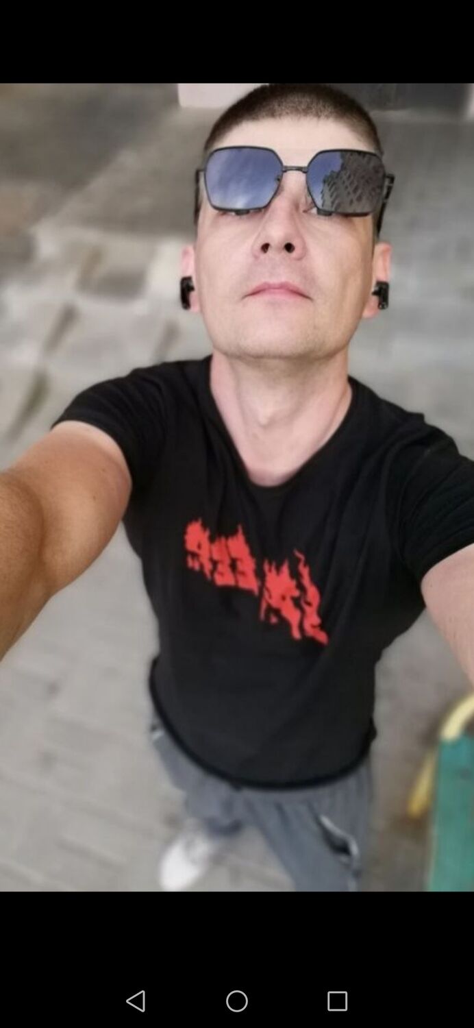  52981217  , 36 ,    