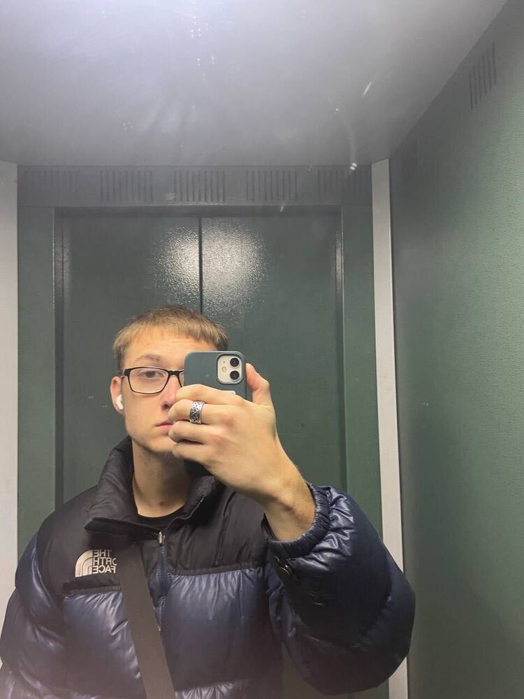  52815287  , 19 ,    