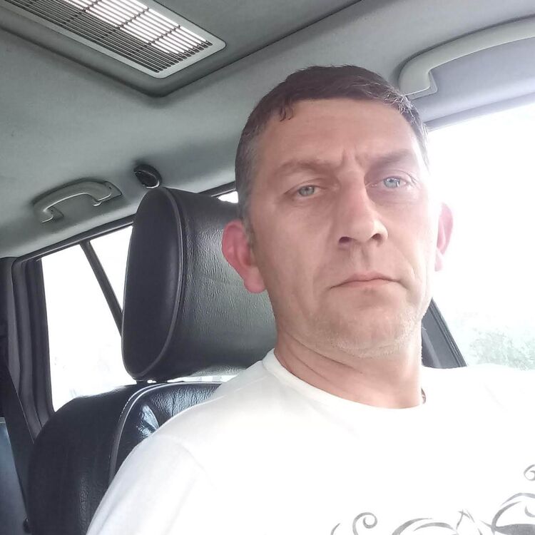  ,   Emil, 48 ,   ,   , c 