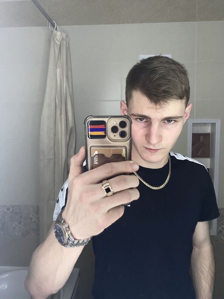  ,   Tigran, 24 ,   ,   
