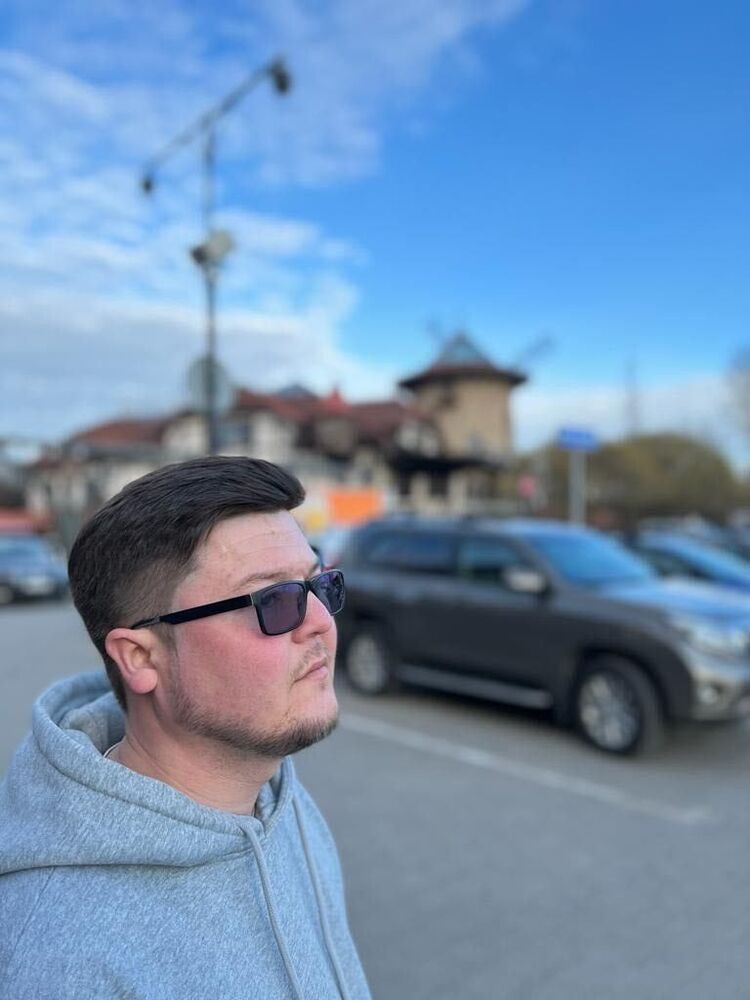  43203547  , 38 ,    -