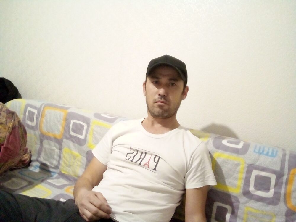  27429727  Albert, 44 ,    