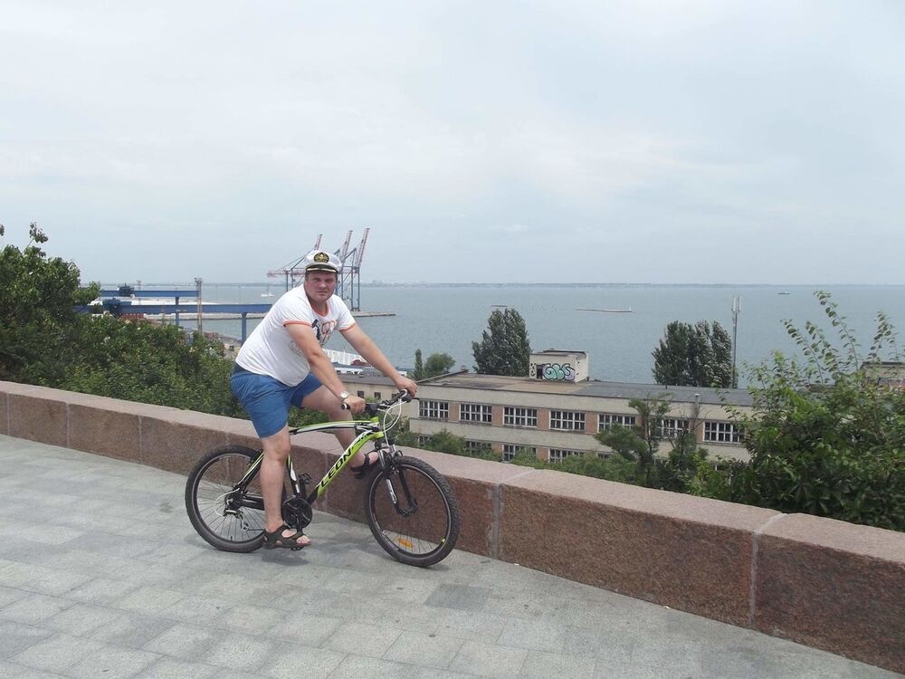 ,   Valdas, 38 ,   ,   , c 