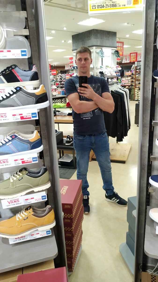  18055477  , 35 ,    