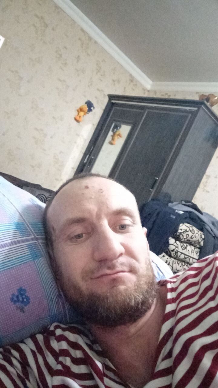  ,   Ali, 35 ,   ,   