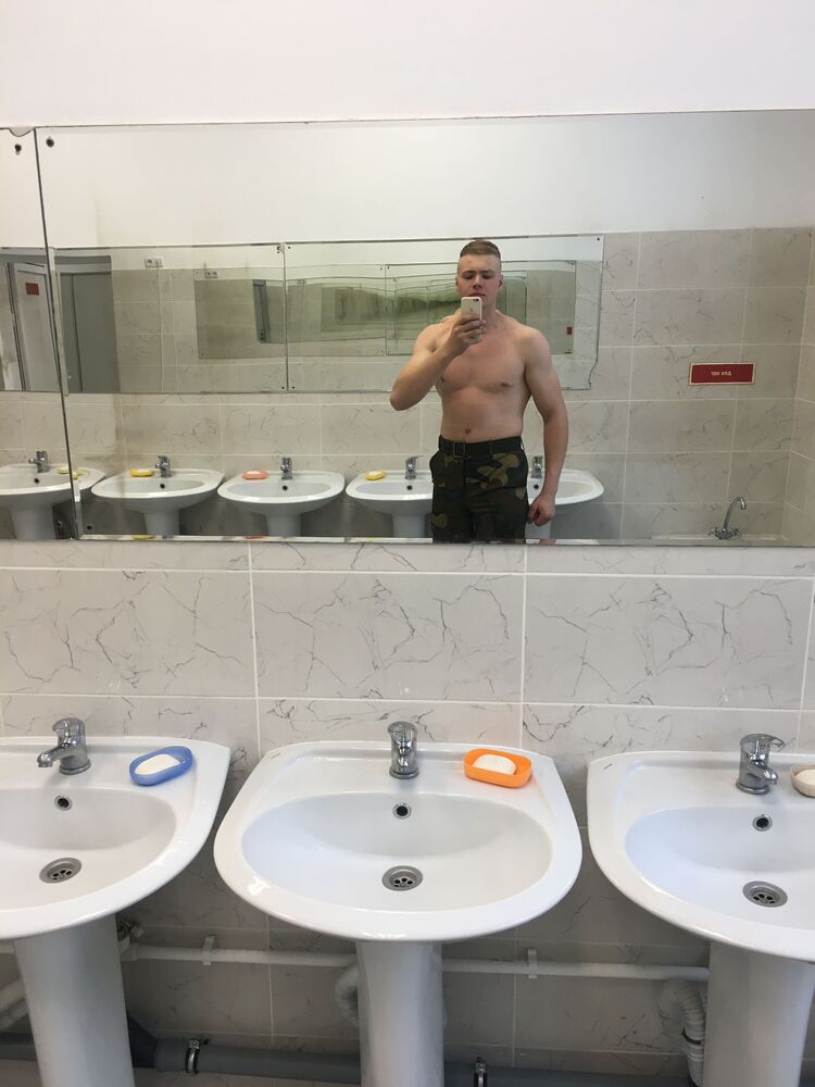  32413157  , 23 ,    