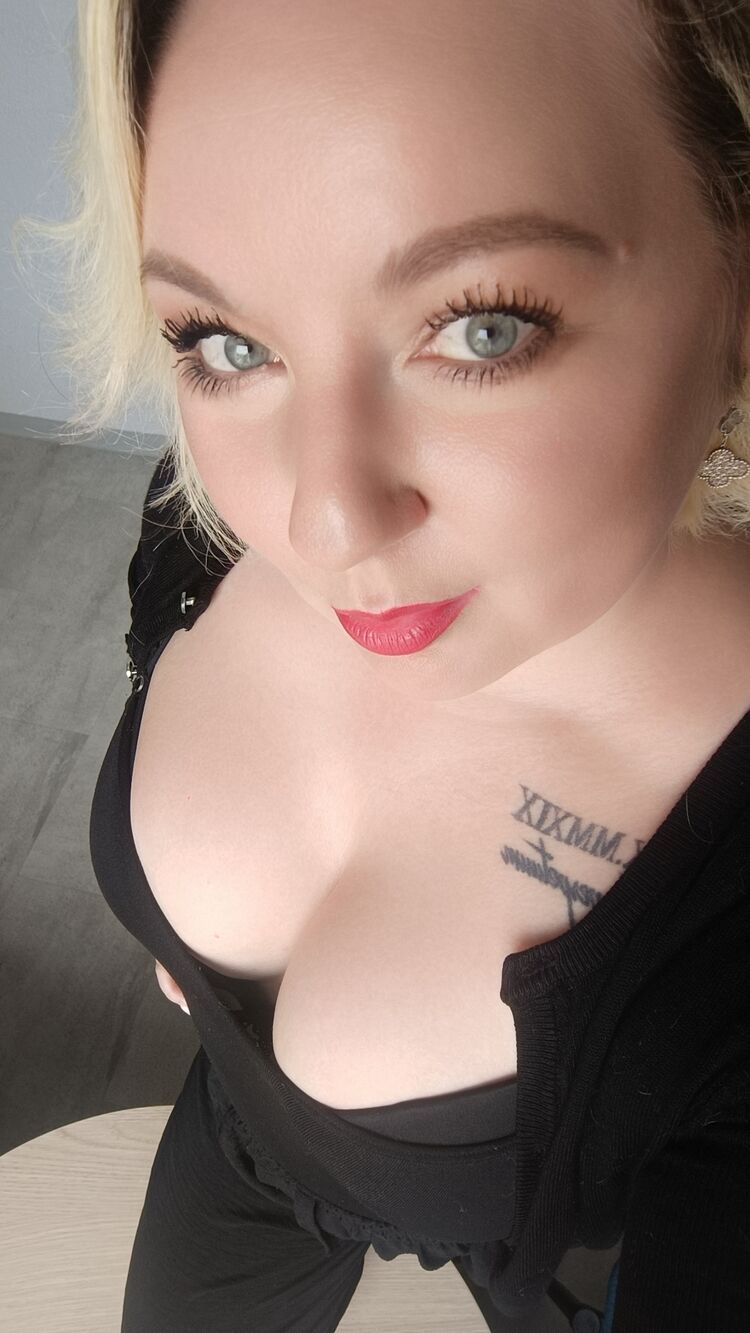  54064407  Margo, 37 ,    