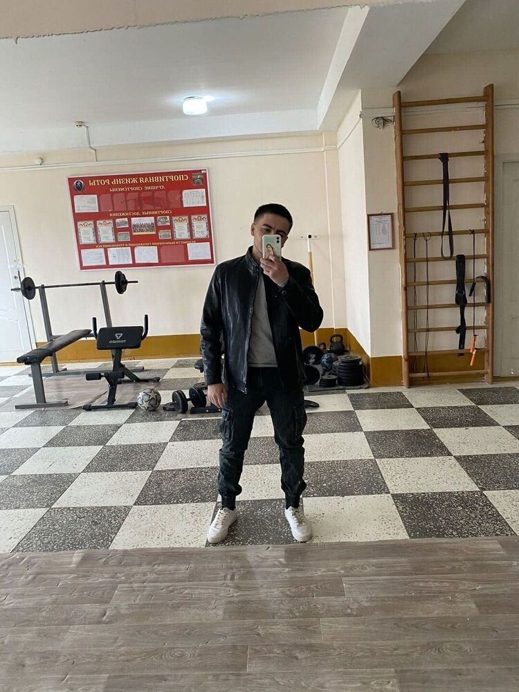  40868147  , 25 ,    