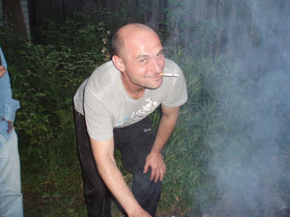  4034397  GOGI, 47 ,    